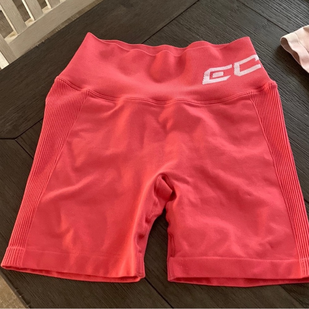 Echt Arise Scrunch Shorts